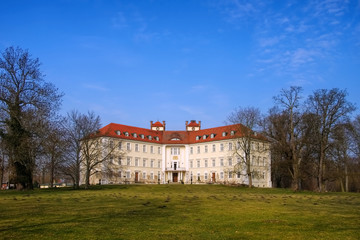 Fototapeta na wymiar Luebbenau Schloss - Luebbenau castle in Brandenburg