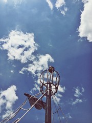 Fototapeta premium Maszt na tle nieba