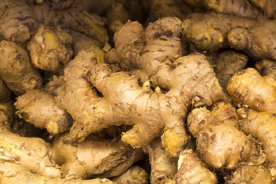 Fresh ginger root and ground ginger on a market in Arequipa, Peru. 