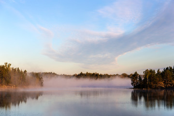 Fototapeta na wymiar fog on the lake