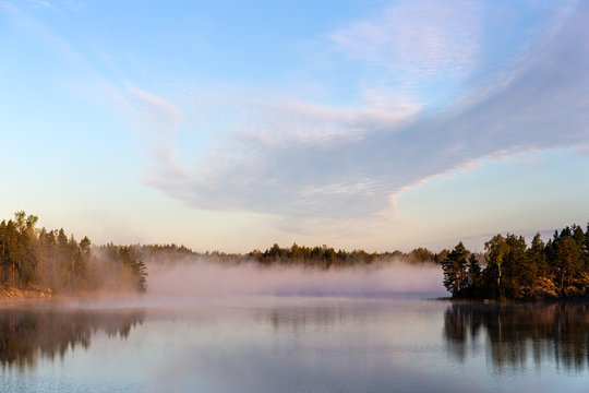 fog on the lake © Maslov Dmitry