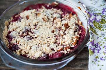 Rhubarb and strawberry crumble