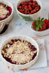 Rhubarb, strawberry and cherry crumble