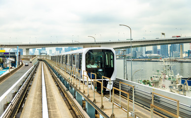 Fototapeta na wymiar Train at Yurikamome line, an automated guideway transit system i