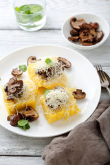 italian polenta with roasted mushrooms