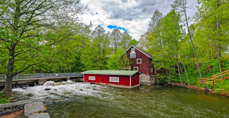 Foto auf Acrylglas Mühlen Rapids and water mill museum dam in Vaaksynjoki