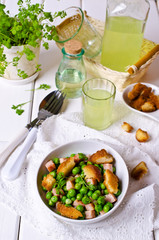 Salad with green peas