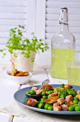 Salad with green peas