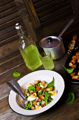 Salad with green peas
