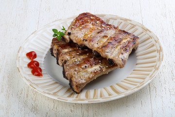 Grilled pork ribs
