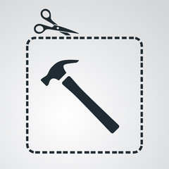 Icono plano tijeras cortando cupón con martillo en fondo degradado