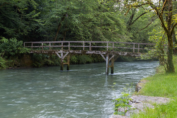 Passerelle sur le Lison