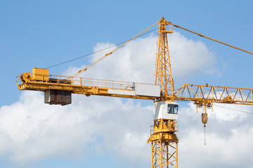 Kran - F&uuml;hrerhaus und Gewichte