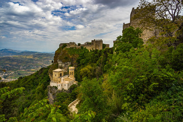 Fototapeta na wymiar ountain Fortress and Village of Erice on Sicily