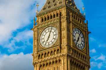 Fototapeta na wymiar Closeup of the clock face of Big Ben in London