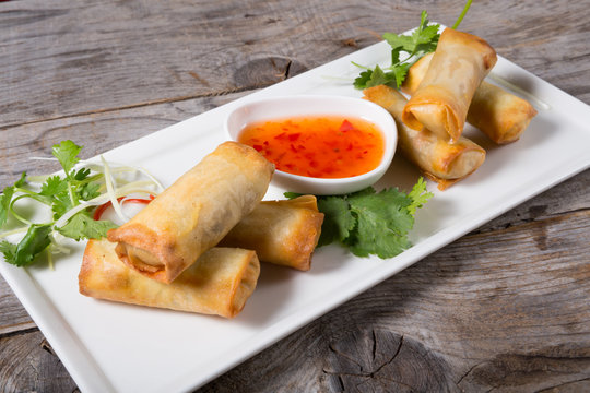 Spring rolls with chili sauce