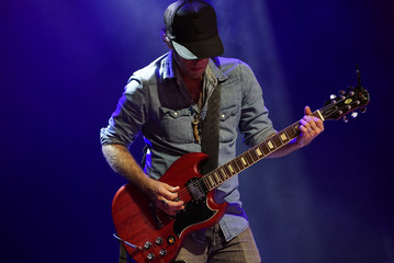 Naklejka premium Rockstar Bassist