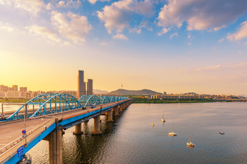 Fototapeta na wymiar Sunset of Dongjak Bridge and Han river in Seoul City ,South kore