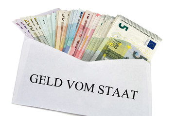 Geld vom Staat - Briefumschlag mit Geld