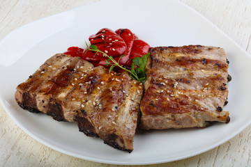 Grilled pork ribs