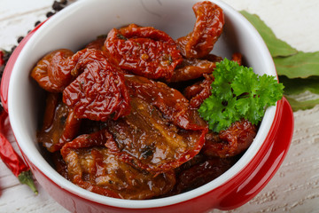 Dry tomato