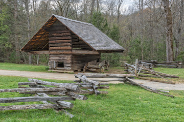 Obraz premium Main House Out Building at the John P. Cable Homestead at Cades