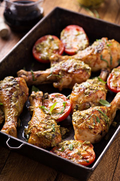 Grilled chicken and tomatoes with basil pesto