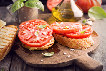 Brucchetta with tomatoes and olive oil