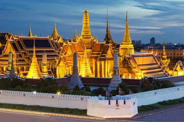 Foto op Canvas Wat phra keaw and Grand palace at sunset bangkok, Thailand  © nottsutthipong