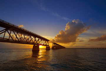Fototapeta premium Florida Keys old bridge sunset at Bahia Honda