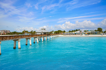 Fototapeta na wymiar Florida Fort Myers Pier beach US