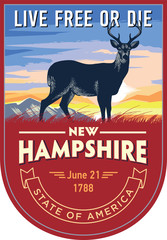 Нью-Гэмпшир, стилизованная эмблема штата Америки, белохвостый олень на рассвете на красном фоне