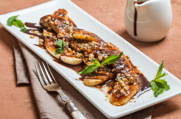 Grilled banana with chocolate sauce