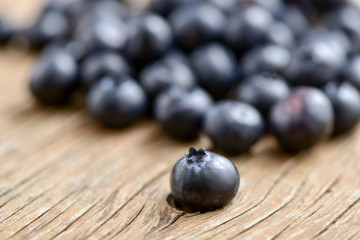 blueberries on a wooden table