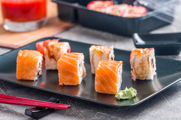 Set of salmon & eel sushi rolls