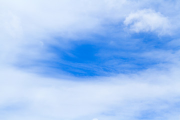 Obraz premium Sky and cloud / Blue sky and white cloud on summer. Good weather day background with copy space.