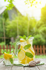 Lemonade with lemon, mint and ice