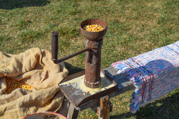 Manual Corncrusher corn grinding