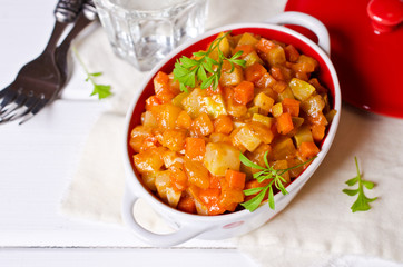 Vegetable stew with sauce