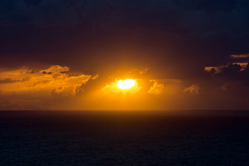 Sonnenuntergang über dem Meer