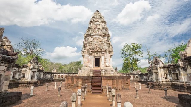 The main castle of Prasat Sadok Kok Thom at Sa Kaeo Province in Thailand.
