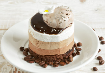 round cake with chocolate
