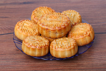 The special food in Mid-autumn in China