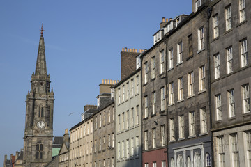Fototapeta premium Tron Kirk Church and Royal Mile Street; Edinburgh