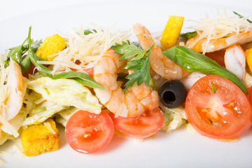 Italian shrimp salad