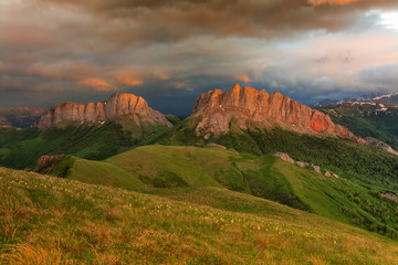 Pass Devil's Gate at sunset