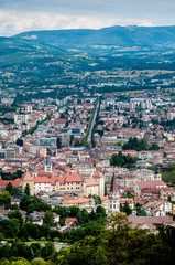 Fototapeta na wymiar Vue aérienne d'ensemble d'Annecy