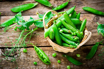 fresh, organic green peas