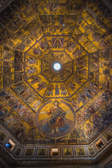 Fototapeta na wymiar Magnificent mosaic ceiling of the Baptistry of San Giovanni