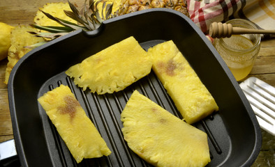 ᏧᏣᏲᏍᏗ ᏒᎦᏔ ანანასი Mnanasi అనానాస్ 凤梨属 Ananas Ananakset Ананас geslacht Ananasso Pineapple comosus Gattung Anana Արքայախնձոր Ananász Ananasovník Ананас род Grilled fruit